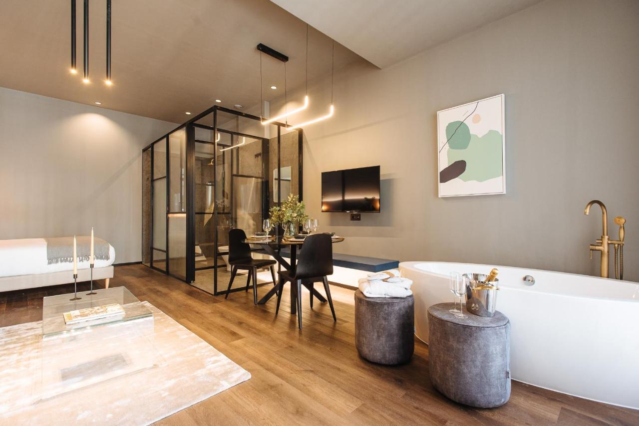 Muralla Sevilla Suites By Lola Ngoại thất bức ảnh