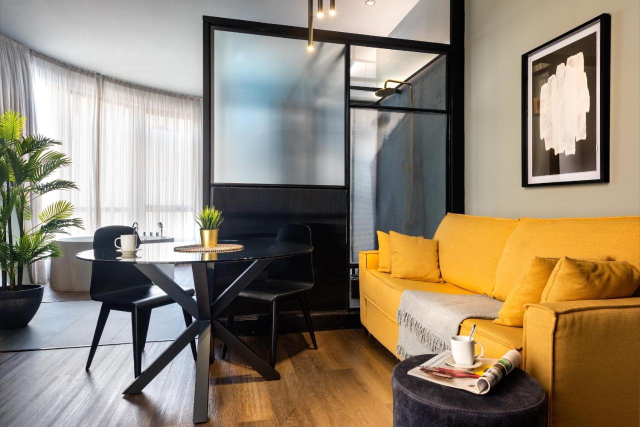 Muralla Sevilla Suites By Lola Ngoại thất bức ảnh