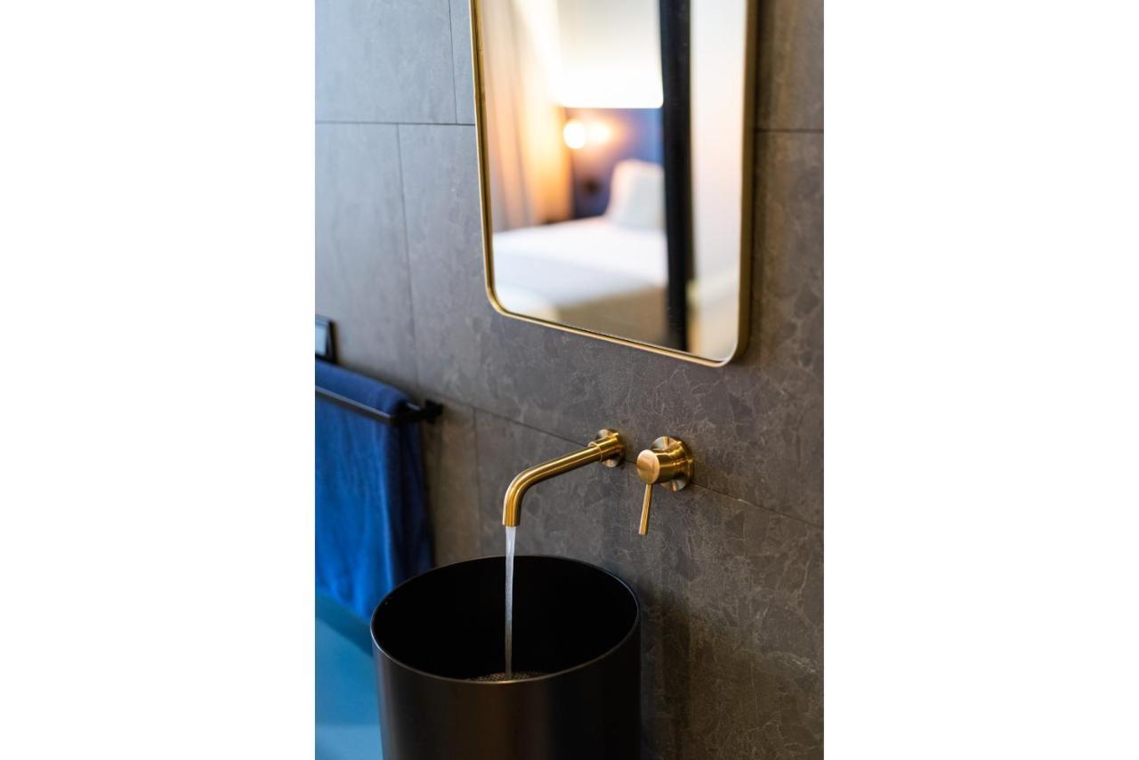 Muralla Sevilla Suites By Lola Ngoại thất bức ảnh